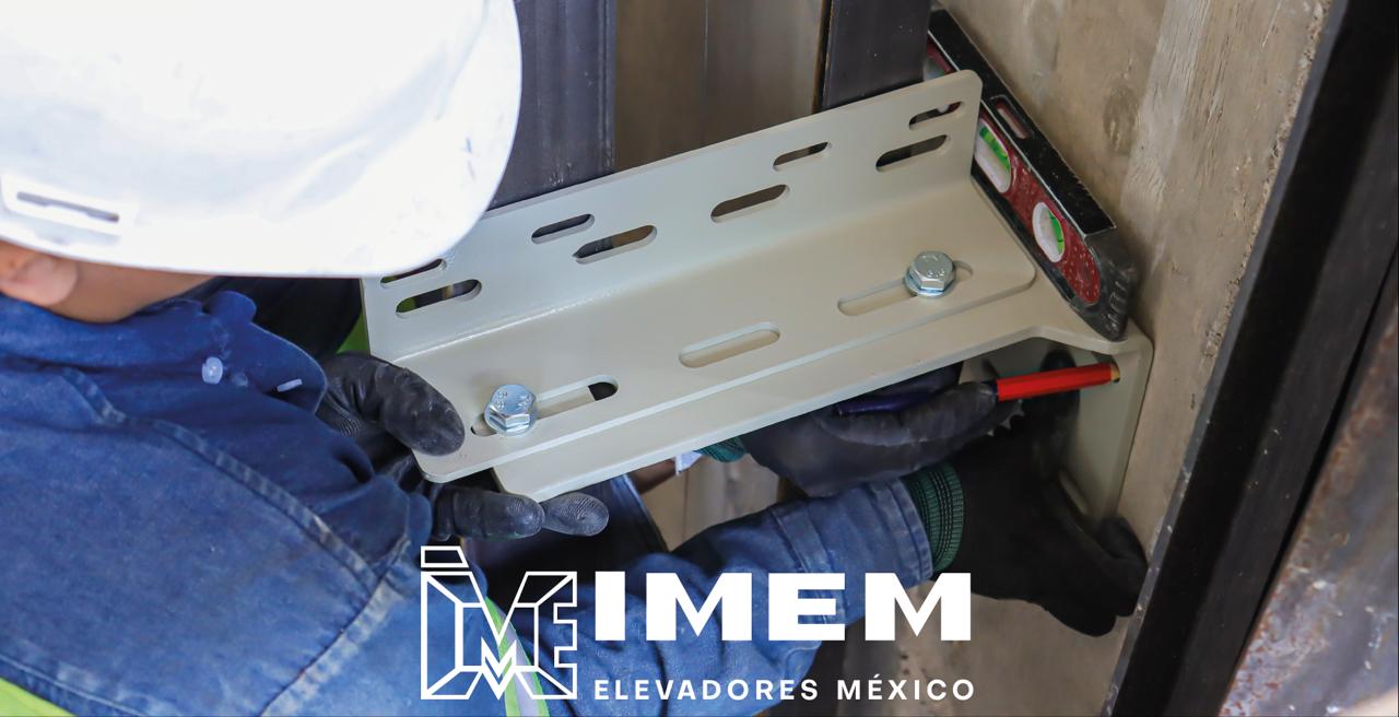  PROCESO DE INSTALACIÓN DE EQUIPO NUEVO: COLOCACIÓN DE SOPORTES Y RIELES
					