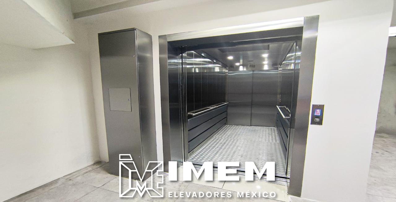  ENTREGA DE ELEVADORES DE CARGA EN LAS INSTALACIONES DEL AEROPUERTO INTERNACIONAL DE LA CIUDAD DE MÉXICO.
					